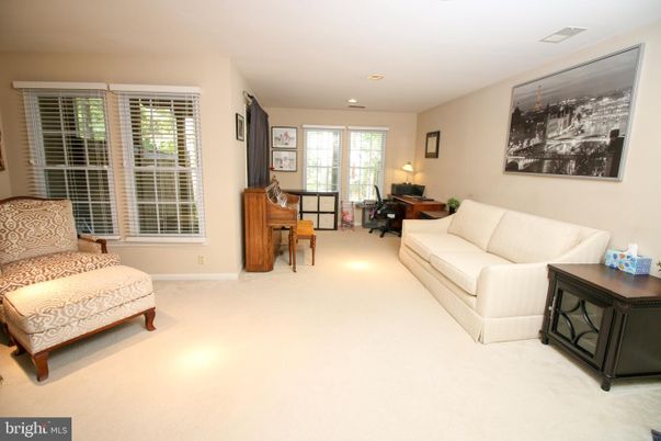 Home Office, Interior, Living room, Piano, Recessed Lighting