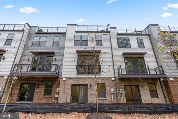 Exterior, Facade, Brick Facade, Rowhouse