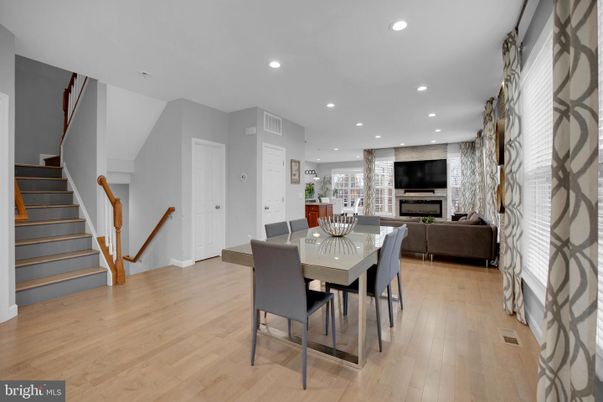 Dining room, Interior, Living room, Recessed Lighting, Wood Texture Flooring