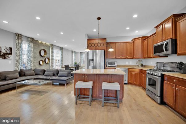 Interior, Kitchen, Living room, Pendant Lights, Recessed Lighting, Stainless Steel Appliances, Wood Texture Flooring
