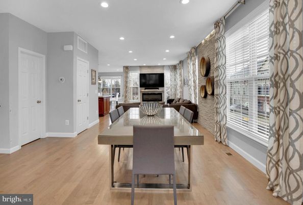 Dining room, Interior, Living room, Recessed Lighting, Wood Texture Flooring