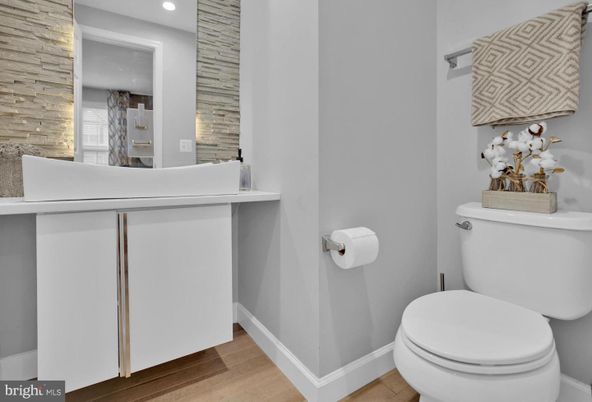 Bathroom, Interior, Recessed Lighting, Wood Texture Flooring