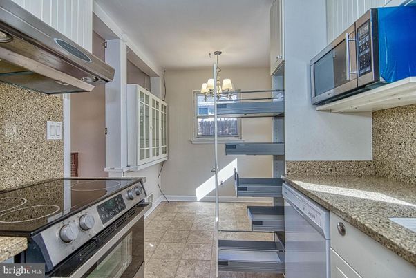 Chandelier, Interior, Kitchen, Stainless Steel Appliances