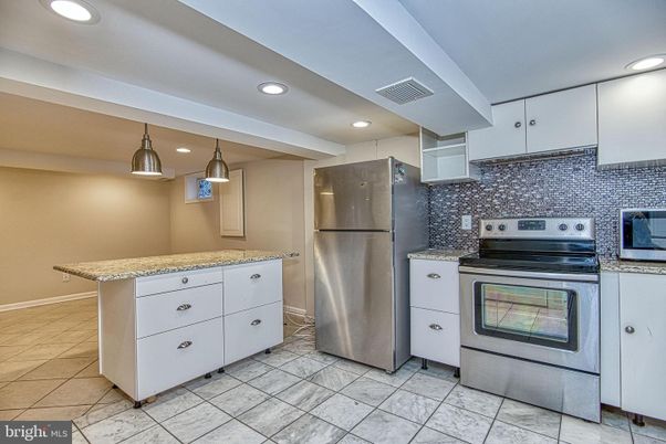Interior, Kitchen, Pendant Lights, Recessed Lighting