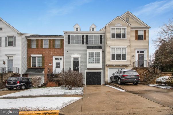 Attached, Exterior, Facade, Brick Facade, Rowhouse
