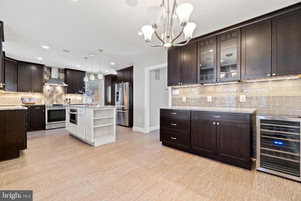 Chandelier, Interior, Kitchen, Pendant Lights, Recessed Lighting, Stainless Steel Appliances, Wood Texture Flooring