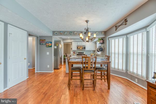 Chandelier, Dining room, Interior, Kitchen, Wood Texture Flooring