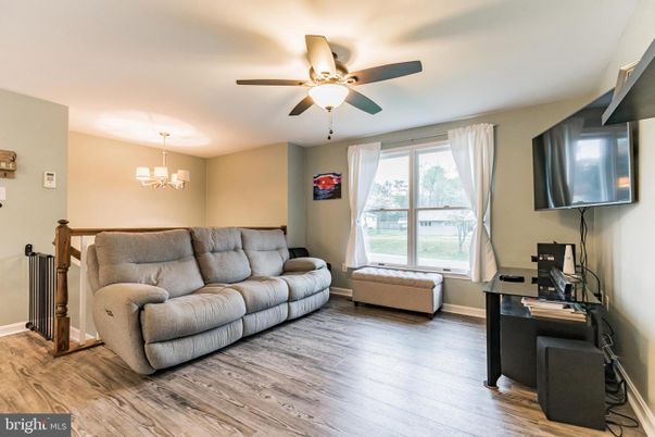 Chandelier, Home Office, Interior, Wood Texture Flooring