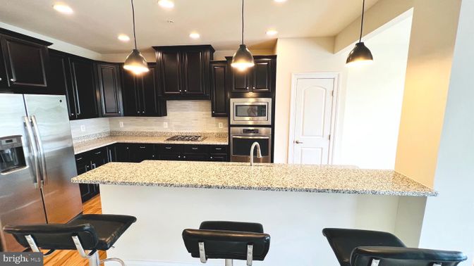 Interior, Kitchen, Pendant Lights, Recessed Lighting, Stainless Steel Appliances