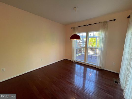 Empty room, Interior, Pendant Lights, Wood Texture Flooring