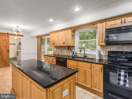 Interior, Kitchen, Pendant Lights, Recessed Lighting