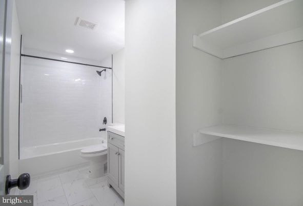 Bathroom, Interior, Marble, Recessed Lighting