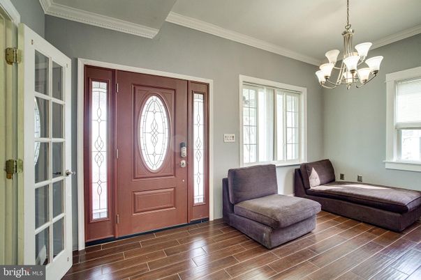 Chandelier, Interior, Wood Texture Flooring
