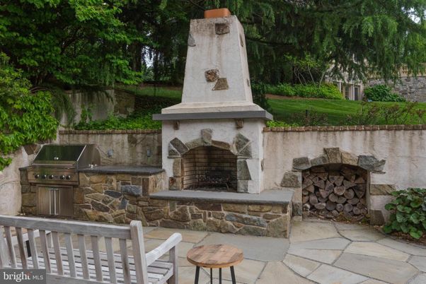 Exterior, Fireplace