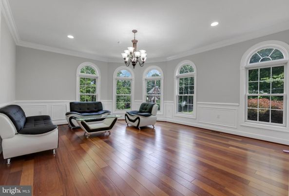 Chandelier, Interior, Living room, Recessed Lighting, Wood Texture Flooring