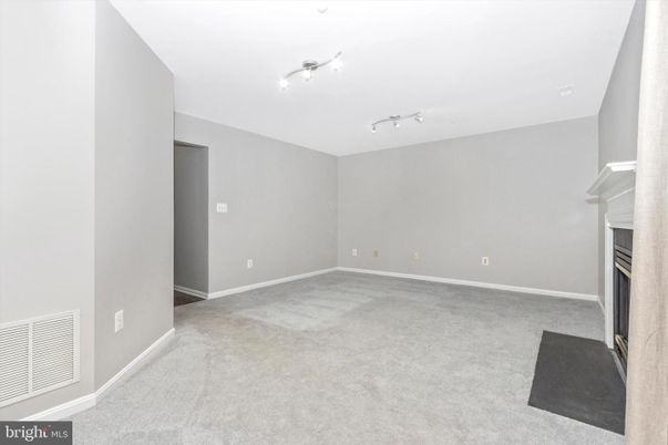 Empty room, Fireplace, Interior