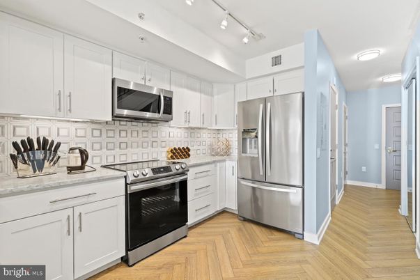 Interior, Kitchen, Stainless Steel Appliances, Wood Texture Flooring