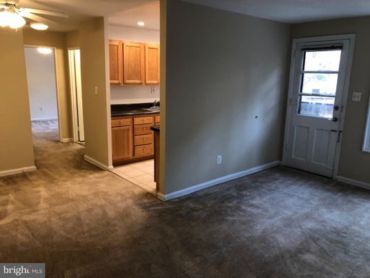 Empty room, Interior, Kitchen, Recessed Lighting