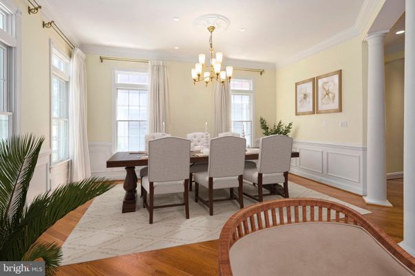 Chandelier, Dining room, Interior, Recessed Lighting, Wood Texture Flooring