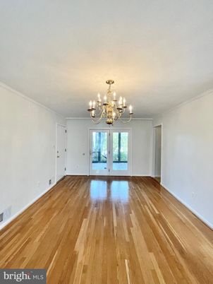 Chandelier, Empty room, Interior, Wood Texture Flooring