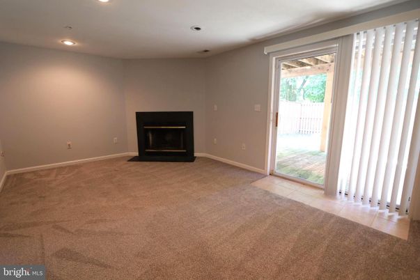 Empty room, Fireplace, Interior, Recessed Lighting