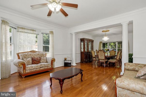 Chandelier, Dining room, Interior, Living room, Wood Texture Flooring
