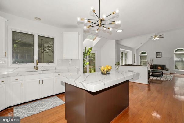 Fireplace, Interior, Kitchen, Pendant Lights, Recessed Lighting, Wood Texture Flooring