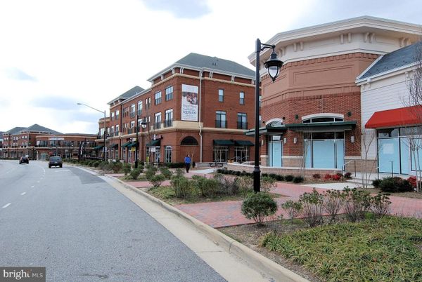 Exterior, Facade, Brick Facade, Rowhouse