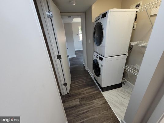 Interior, Marble, Utility Closets, Washer, Wood Texture Flooring