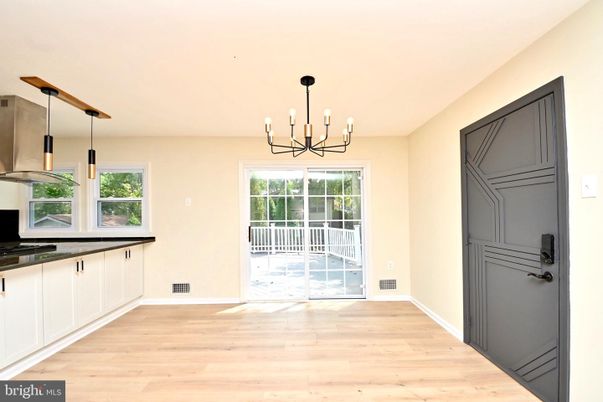 Interior, Pendant Lights, Wood Texture Flooring