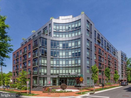 Exterior, Facade, Condo Building