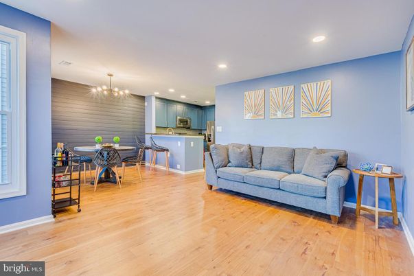 Dining room, Interior, Kitchen, Pendant Lights, Recessed Lighting, Wood Texture Flooring