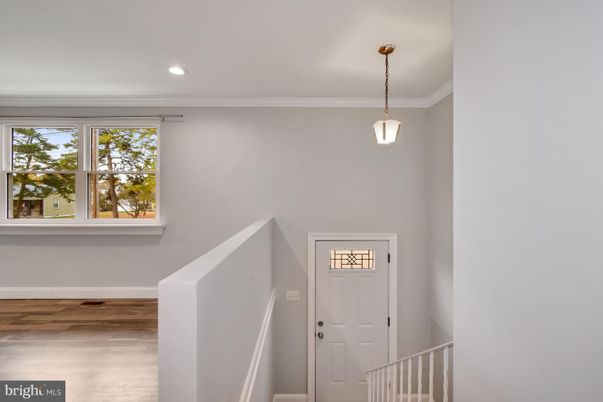 Interior, Pendant Lights, Recessed Lighting, Wood Texture Flooring