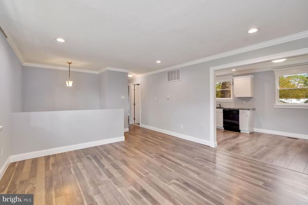 Empty room, Interior, Pendant Lights, Recessed Lighting, Wood Texture Flooring