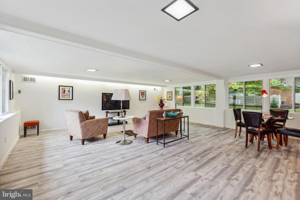 Dining room, Interior, Living room, Recessed Lighting, Wood Texture Flooring