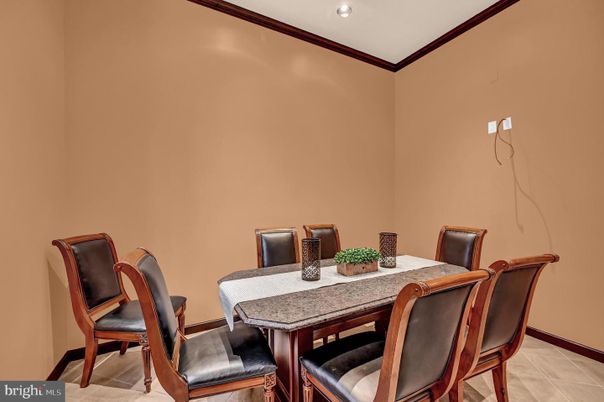 Dining room, Interior, Recessed Lighting