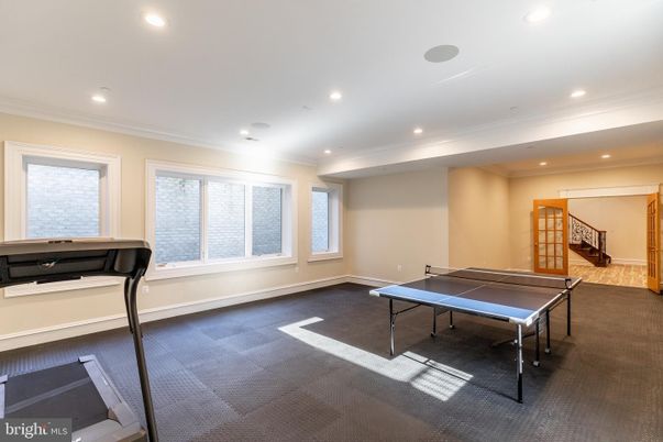 Game Room, Interior, Recessed Lighting