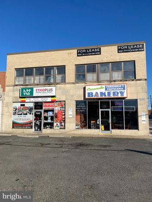 Exterior, Facade, None