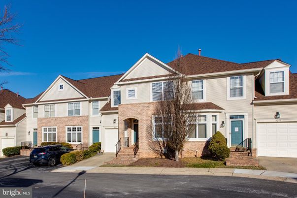 Attached, Exterior, Facade, Brick Facade, Rowhouse