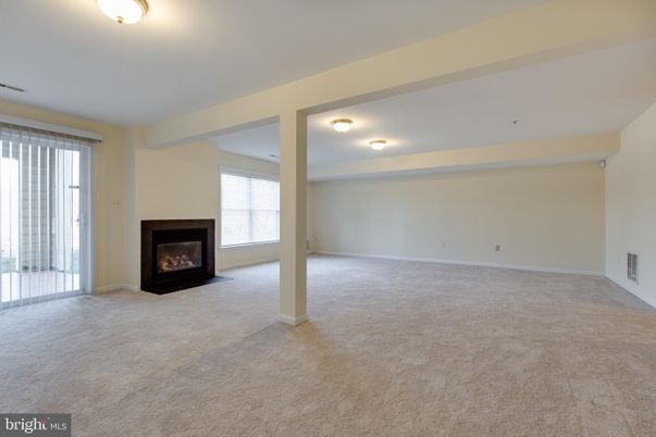 Empty room, Fireplace, Interior