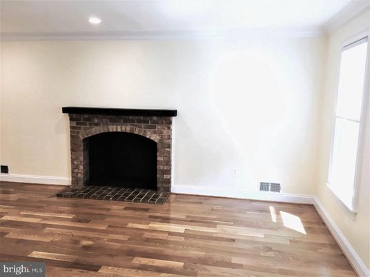 Fireplace, Interior, Recessed Lighting, Wood Texture Flooring