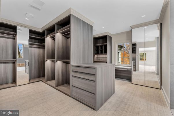 Interior, Recessed Lighting, Walk-in Closets, Wood Texture Flooring