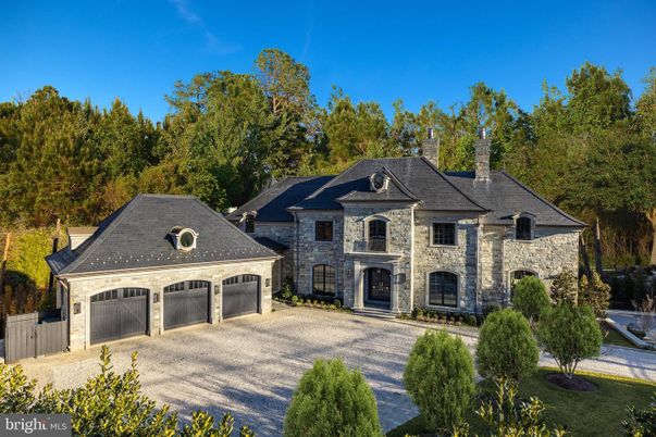 Attached, Exterior, Facade, French Provincial