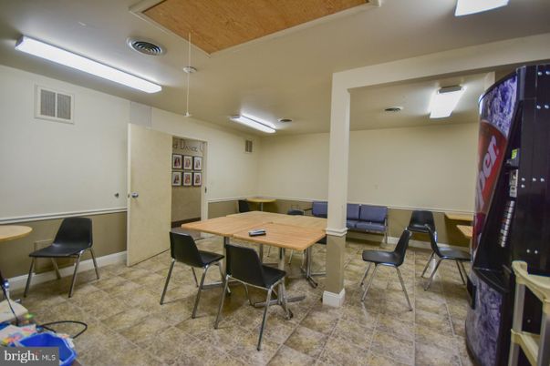 Dining room, Interior