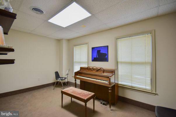 Interior, Piano, Recessed Lighting