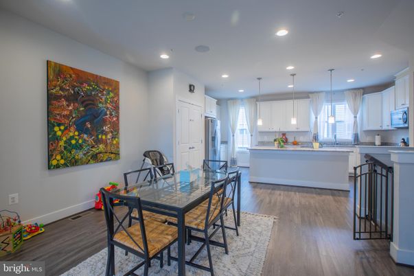 Dining room, Interior, Kitchen, Pendant Lights, Recessed Lighting, Wood Texture Flooring