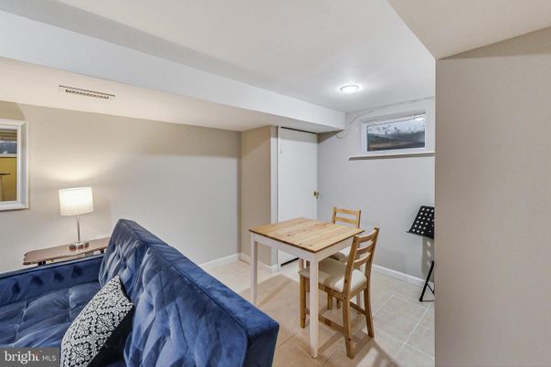 Dining room, Interior, Recessed Lighting