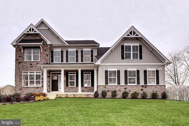 Exterior, Facade, Farmhouse