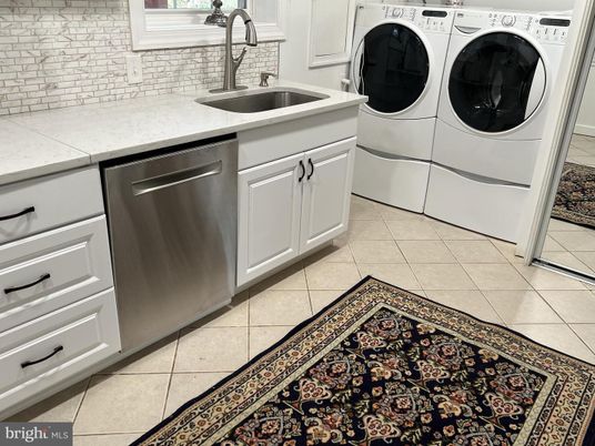 Interior, Kitchen, Washer