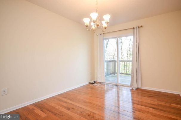 Chandelier, Empty room, Interior, Wood Texture Flooring